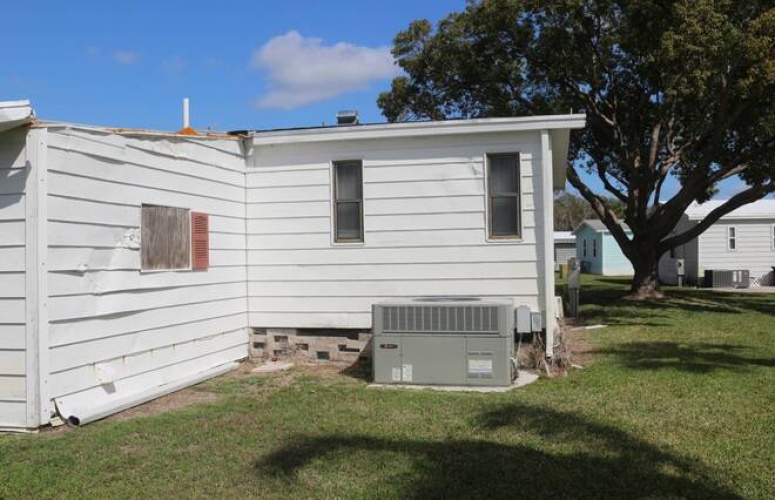 5743 Queensbury Blvd, Sarasota, Florida 34241, 2 Bedrooms Bedrooms, ,2 BathroomsBathrooms,Mobile/manufactured,For Sale,Queensbury Blvd,11669594