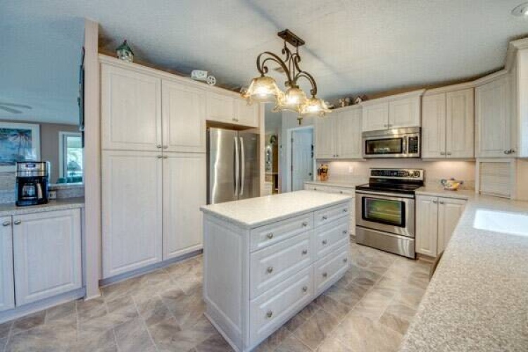 19509 Ravines, North Fort Myers, Florida 33903, 2 Bedrooms Bedrooms, ,2 BathroomsBathrooms,Mobile/manufactured,For Sale,Ravines,11670265