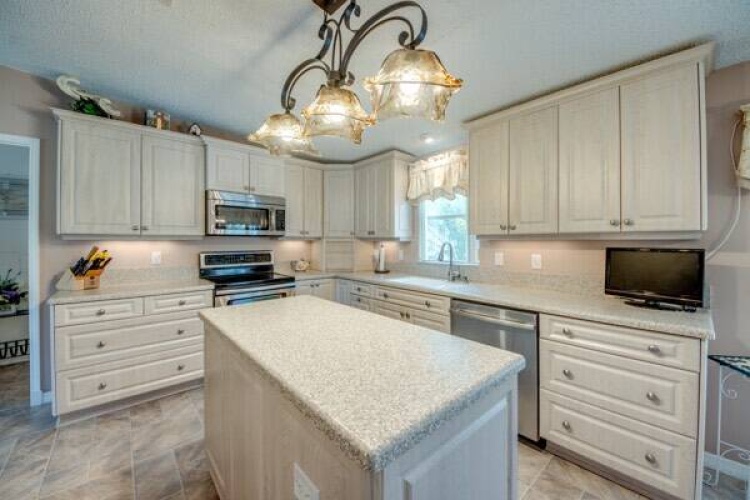 19509 Ravines, North Fort Myers, Florida 33903, 2 Bedrooms Bedrooms, ,2 BathroomsBathrooms,Mobile/manufactured,For Sale,Ravines,11670265