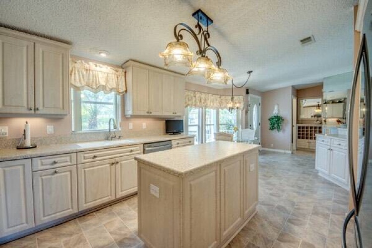 19509 Ravines, North Fort Myers, Florida 33903, 2 Bedrooms Bedrooms, ,2 BathroomsBathrooms,Mobile/manufactured,For Sale,Ravines,11670265