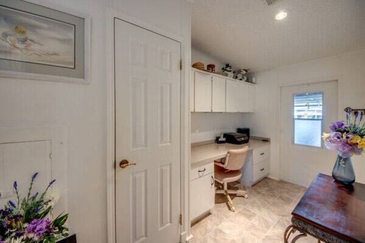 19509 Ravines, North Fort Myers, Florida 33903, 2 Bedrooms Bedrooms, ,2 BathroomsBathrooms,Mobile/manufactured,For Sale,Ravines,11670265