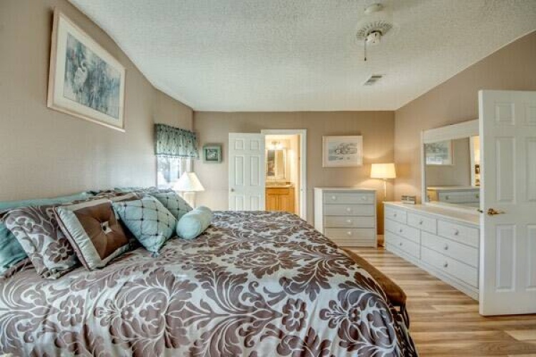 19509 Ravines, North Fort Myers, Florida 33903, 2 Bedrooms Bedrooms, ,2 BathroomsBathrooms,Mobile/manufactured,For Sale,Ravines,11670265