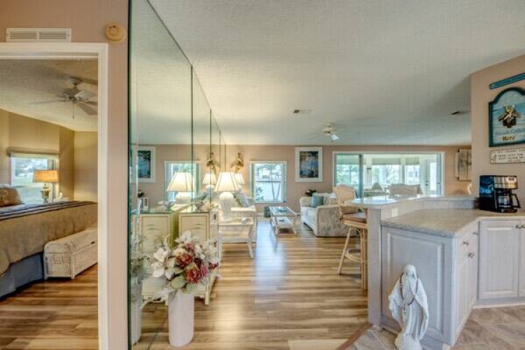 19509 Ravines, North Fort Myers, Florida 33903, 2 Bedrooms Bedrooms, ,2 BathroomsBathrooms,Mobile/manufactured,For Sale,Ravines,11670265