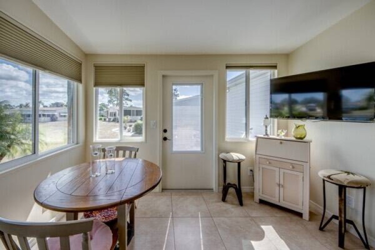 19509 Ravines, North Fort Myers, Florida 33903, 2 Bedrooms Bedrooms, ,2 BathroomsBathrooms,Mobile/manufactured,For Sale,Ravines,11670265