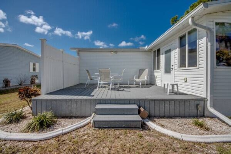 19509 Ravines, North Fort Myers, Florida 33903, 2 Bedrooms Bedrooms, ,2 BathroomsBathrooms,Mobile/manufactured,For Sale,Ravines,11670265