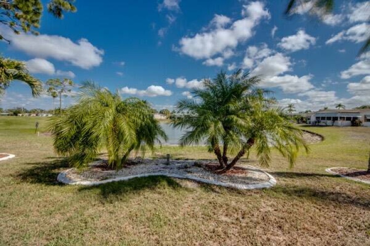 19509 Ravines, North Fort Myers, Florida 33903, 2 Bedrooms Bedrooms, ,2 BathroomsBathrooms,Mobile/manufactured,For Sale,Ravines,11670265