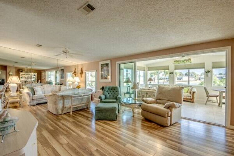 19509 Ravines, North Fort Myers, Florida 33903, 2 Bedrooms Bedrooms, ,2 BathroomsBathrooms,Mobile/manufactured,For Sale,Ravines,11670265