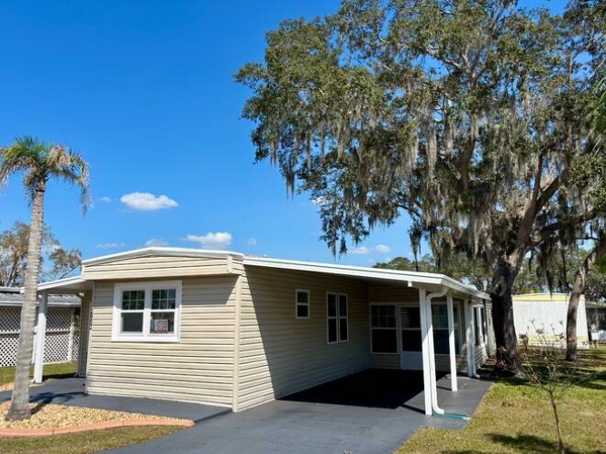 2852 Vine Lane, Sebring, Florida 33870, 2 Bedrooms Bedrooms, ,1 BathroomBathrooms,Mobile/manufactured,For Sale,Vine Lane,11673260