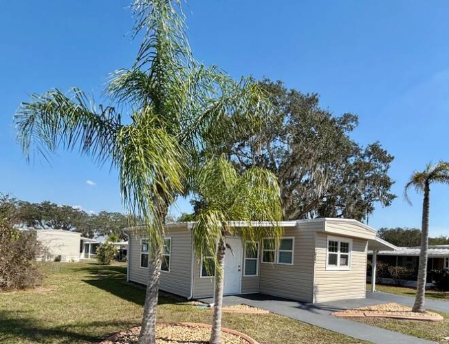 2852 Vine Lane, Sebring, Florida 33870, 2 Bedrooms Bedrooms, ,1 BathroomBathrooms,Mobile/manufactured,For Sale,Vine Lane,11673260