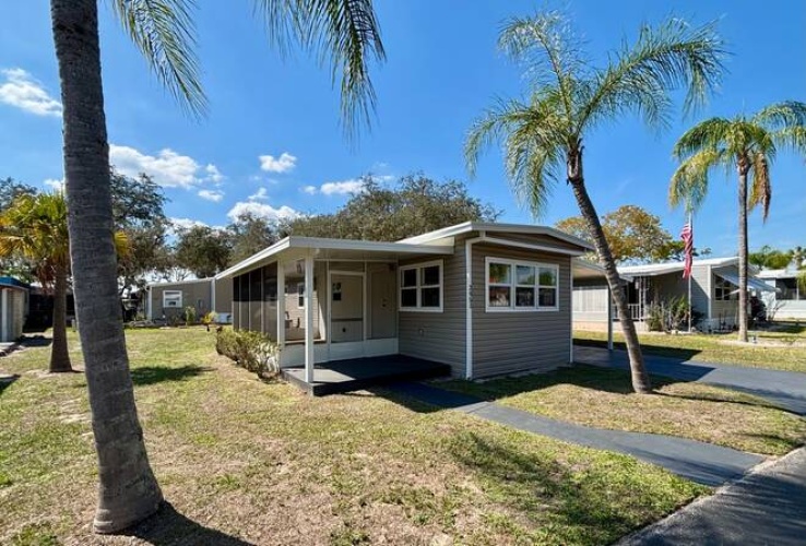 2951 Vine Lane, Sebring, Florida 33870, 2 Bedrooms Bedrooms, ,1 BathroomBathrooms,Mobile/manufactured,For Sale,Vine Lane,11673268