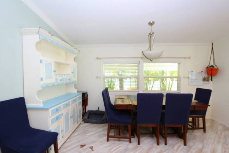 5445 Kingsbridge Dr, Sarasota, Florida 34241, 2 Bedrooms Bedrooms, ,2 BathroomsBathrooms,Mobile/manufactured,For Sale,Kingsbridge Dr,11674079