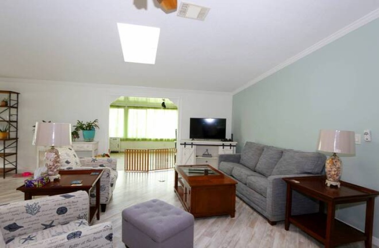 5445 Kingsbridge Dr, Sarasota, Florida 34241, 2 Bedrooms Bedrooms, ,2 BathroomsBathrooms,Mobile/manufactured,For Sale,Kingsbridge Dr,11674079