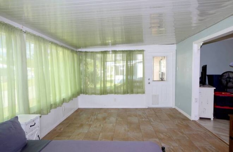 5445 Kingsbridge Dr, Sarasota, Florida 34241, 2 Bedrooms Bedrooms, ,2 BathroomsBathrooms,Mobile/manufactured,For Sale,Kingsbridge Dr,11674079