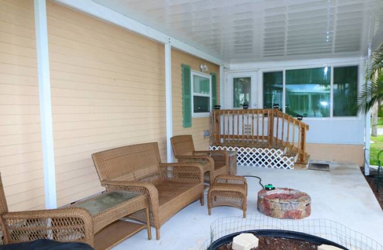 5445 Kingsbridge Dr, Sarasota, Florida 34241, 2 Bedrooms Bedrooms, ,2 BathroomsBathrooms,Mobile/manufactured,For Sale,Kingsbridge Dr,11674079