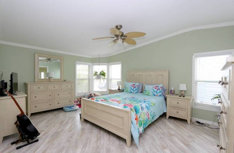 5445 Kingsbridge Dr, Sarasota, Florida 34241, 2 Bedrooms Bedrooms, ,2 BathroomsBathrooms,Mobile/manufactured,For Sale,Kingsbridge Dr,11674079