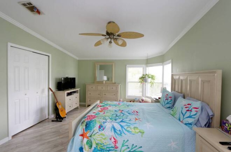 5445 Kingsbridge Dr, Sarasota, Florida 34241, 2 Bedrooms Bedrooms, ,2 BathroomsBathrooms,Mobile/manufactured,For Sale,Kingsbridge Dr,11674079