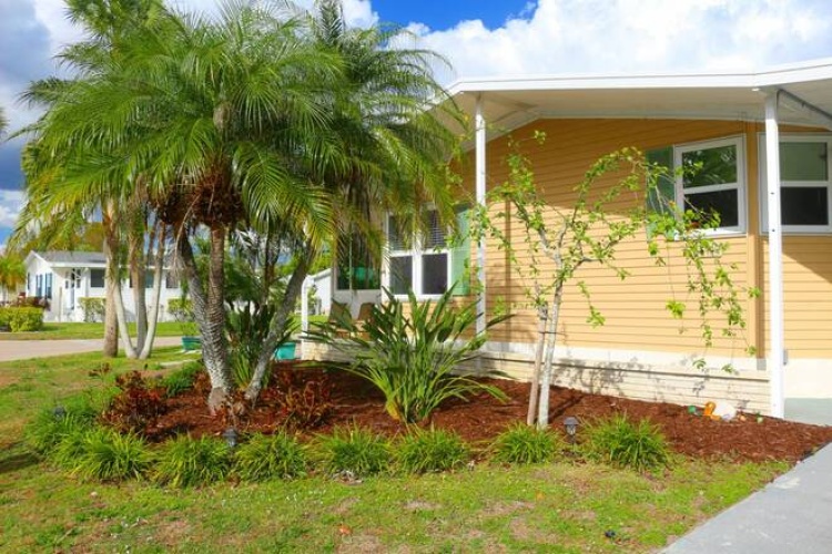 5445 Kingsbridge Dr, Sarasota, Florida 34241, 2 Bedrooms Bedrooms, ,2 BathroomsBathrooms,Mobile/manufactured,For Sale,Kingsbridge Dr,11674079
