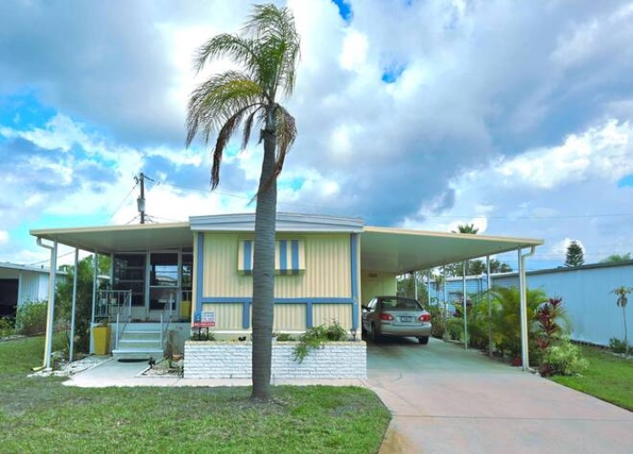 92 5th St East, Nokomis, Florida 34275, 2 Bedrooms Bedrooms, ,2 BathroomsBathrooms,Mobile/manufactured,For Sale,5th St East,11674304