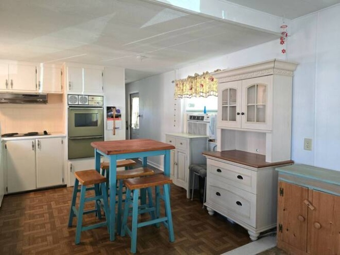 92 5th St East, Nokomis, Florida 34275, 2 Bedrooms Bedrooms, ,2 BathroomsBathrooms,Mobile/manufactured,For Sale,5th St East,11674304