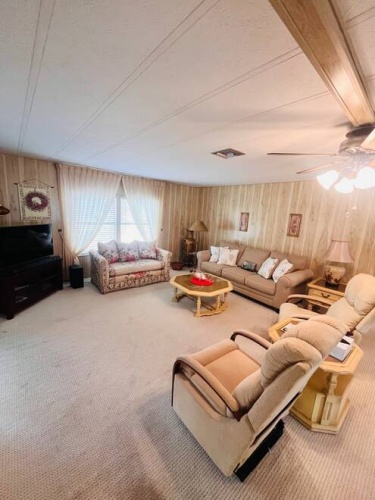 19279 Meadowbrook Ct., North Fort Myers, Florida 33903, 2 Bedrooms Bedrooms, ,2 BathroomsBathrooms,Mobile/manufactured,For Sale,Meadowbrook Ct.,11675798