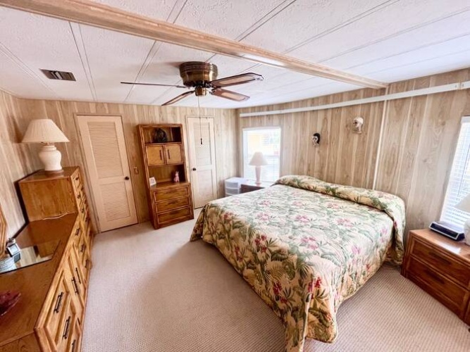 19279 Meadowbrook Ct., North Fort Myers, Florida 33903, 2 Bedrooms Bedrooms, ,2 BathroomsBathrooms,Mobile/manufactured,For Sale,Meadowbrook Ct.,11675798