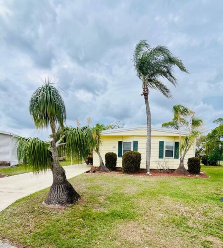 19279 Meadowbrook Ct., North Fort Myers, Florida 33903, 2 Bedrooms Bedrooms, ,2 BathroomsBathrooms,Mobile/manufactured,For Sale,Meadowbrook Ct.,11675798