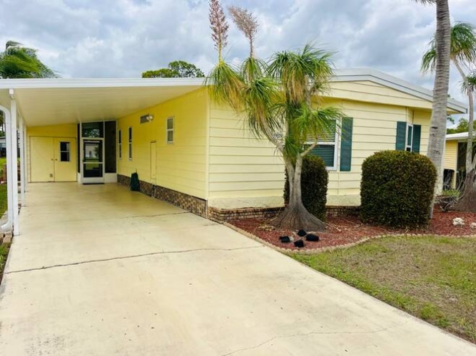 19279 Meadowbrook Ct., North Fort Myers, Florida 33903, 2 Bedrooms Bedrooms, ,2 BathroomsBathrooms,Mobile/manufactured,For Sale,Meadowbrook Ct.,11675798