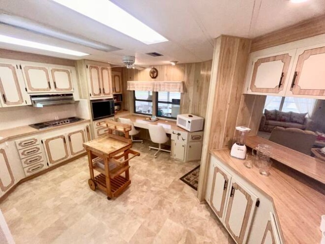 19279 Meadowbrook Ct., North Fort Myers, Florida 33903, 2 Bedrooms Bedrooms, ,2 BathroomsBathrooms,Mobile/manufactured,For Sale,Meadowbrook Ct.,11675798