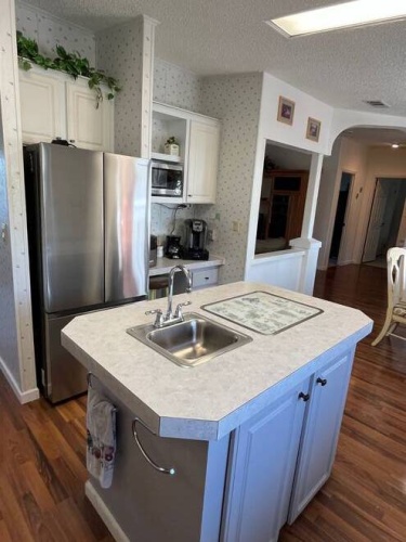 10843 Moss Creek Ct, North Fort Myers, Florida 33903, 3 Bedrooms Bedrooms, ,2 BathroomsBathrooms,Mobile/manufactured,For Sale,Moss Creek Ct,11676672