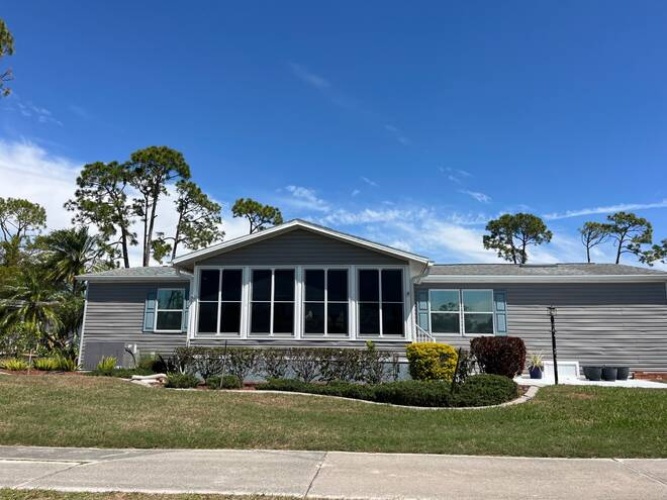 10843 Moss Creek Ct, North Fort Myers, Florida 33903, 3 Bedrooms Bedrooms, ,2 BathroomsBathrooms,Mobile/manufactured,For Sale,Moss Creek Ct,11676672