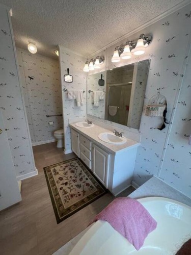 10843 Moss Creek Ct, North Fort Myers, Florida 33903, 3 Bedrooms Bedrooms, ,2 BathroomsBathrooms,Mobile/manufactured,For Sale,Moss Creek Ct,11676672