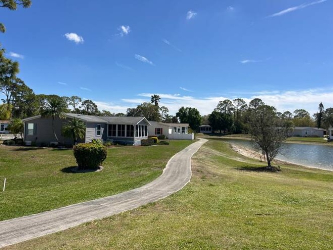 10843 Moss Creek Ct, North Fort Myers, Florida 33903, 3 Bedrooms Bedrooms, ,2 BathroomsBathrooms,Mobile/manufactured,For Sale,Moss Creek Ct,11676672