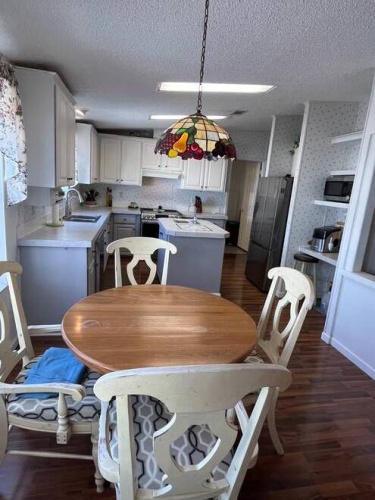 10843 Moss Creek Ct, North Fort Myers, Florida 33903, 3 Bedrooms Bedrooms, ,2 BathroomsBathrooms,Mobile/manufactured,For Sale,Moss Creek Ct,11676672