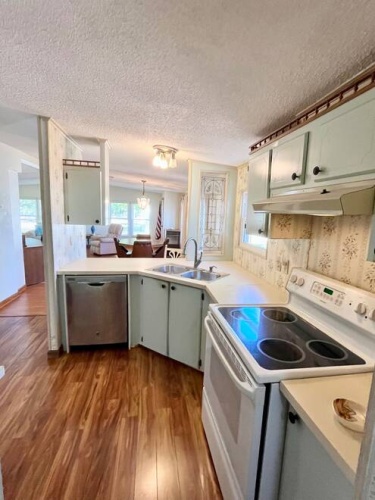 19454 Ravines Ct., North Fort Myers, Florida 33903, 2 Bedrooms Bedrooms, ,2 BathroomsBathrooms,Mobile/manufactured,For Sale,Ravines Ct.,11677305