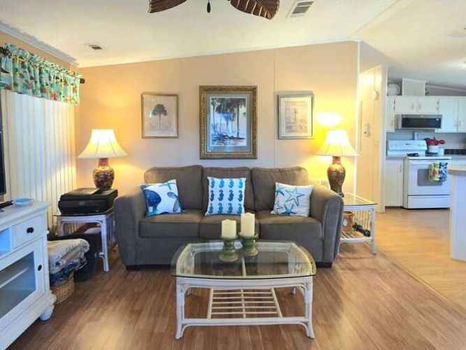 240 Allamanda Circle, Venice, Florida 34285, 2 Bedrooms Bedrooms, ,2 BathroomsBathrooms,Mobile/manufactured,For Sale,Allamanda Circle,11677850