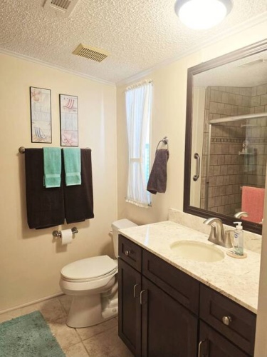 240 Allamanda Circle, Venice, Florida 34285, 2 Bedrooms Bedrooms, ,2 BathroomsBathrooms,Mobile/manufactured,For Sale,Allamanda Circle,11677850