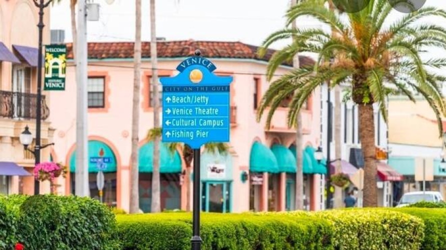 240 Allamanda Circle, Venice, Florida 34285, 2 Bedrooms Bedrooms, ,2 BathroomsBathrooms,Mobile/manufactured,For Sale,Allamanda Circle,11677850