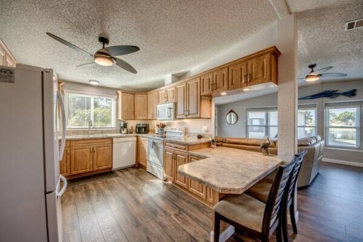 10691 Eagle Trace Ct., North Fort Myers, Florida 33903, 2 Bedrooms Bedrooms, ,2 BathroomsBathrooms,Mobile/manufactured,For Sale,Eagle Trace Ct.,11681224