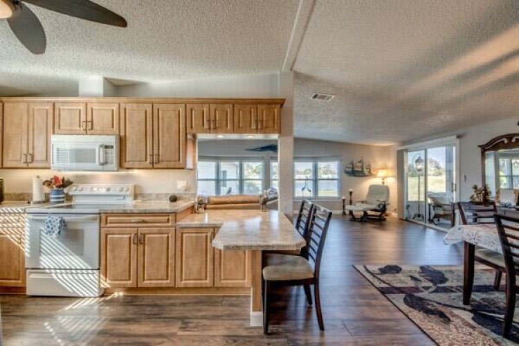 10691 Eagle Trace Ct., North Fort Myers, Florida 33903, 2 Bedrooms Bedrooms, ,2 BathroomsBathrooms,Mobile/manufactured,For Sale,Eagle Trace Ct.,11681224