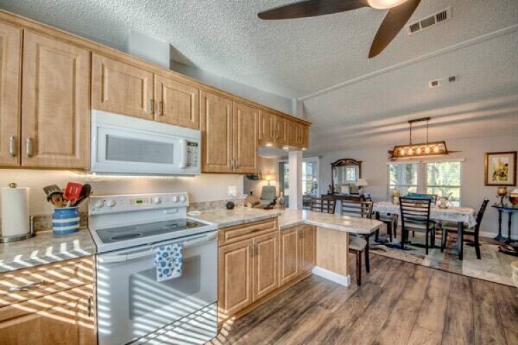 10691 Eagle Trace Ct., North Fort Myers, Florida 33903, 2 Bedrooms Bedrooms, ,2 BathroomsBathrooms,Mobile/manufactured,For Sale,Eagle Trace Ct.,11681224