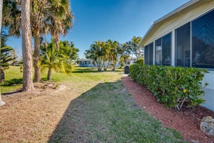10691 Eagle Trace Ct., North Fort Myers, Florida 33903, 2 Bedrooms Bedrooms, ,2 BathroomsBathrooms,Mobile/manufactured,For Sale,Eagle Trace Ct.,11681224