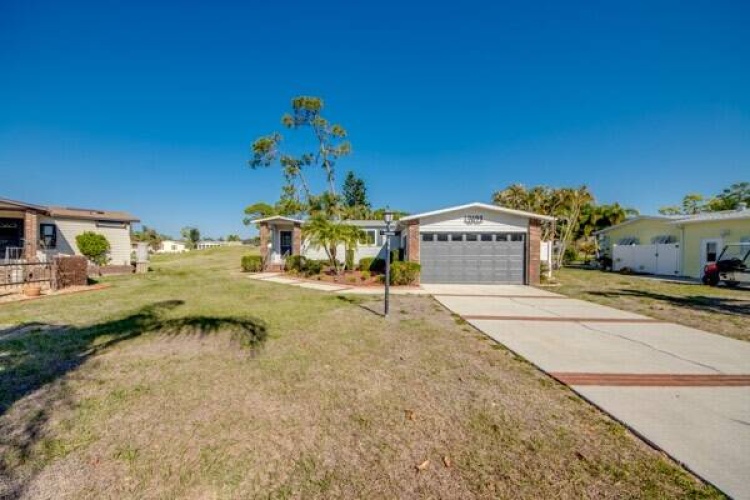 10691 Eagle Trace Ct., North Fort Myers, Florida 33903, 2 Bedrooms Bedrooms, ,2 BathroomsBathrooms,Mobile/manufactured,For Sale,Eagle Trace Ct.,11681224