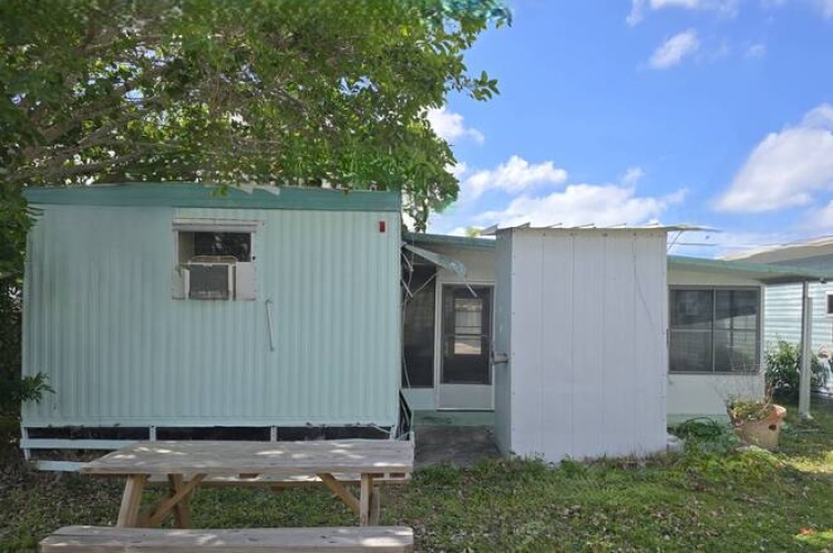 8705 S Tamiami Trail 2nd St, Sarasota, Florida 34238, 1 Bedroom Bedrooms, ,1 BathroomBathrooms,Mobile/manufactured,For Sale,S Tamiami Trail 2nd St,11683944