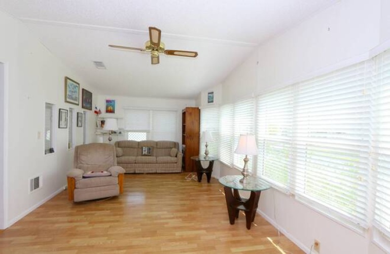 6357 Lichfield Ln, Sarasota, Florida 34241, 2 Bedrooms Bedrooms, ,2 BathroomsBathrooms,Mobile/manufactured,For Sale,Lichfield Ln,11684927