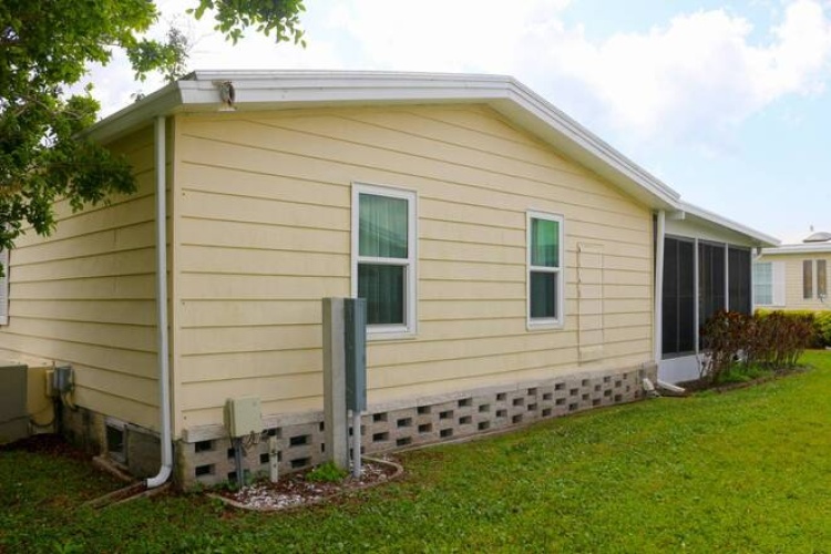 6357 Lichfield Ln, Sarasota, Florida 34241, 2 Bedrooms Bedrooms, ,2 BathroomsBathrooms,Mobile/manufactured,For Sale,Lichfield Ln,11684927