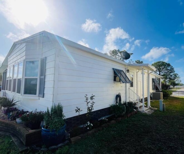 19172 Harbor Tree Ct., North Fort Myers, Florida 33903, 2 Bedrooms Bedrooms, ,2 BathroomsBathrooms,Mobile/manufactured,For Sale,Harbor Tree Ct.,11685464