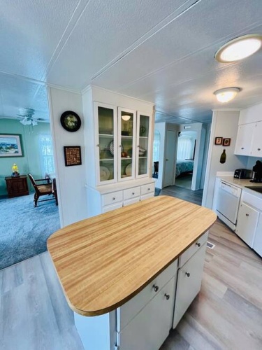 19436 Bermuda Ct., North Fort Myers, Florida 33903, 2 Bedrooms Bedrooms, ,1 BathroomBathrooms,Mobile/manufactured,For Sale,Bermuda Ct.,11686212