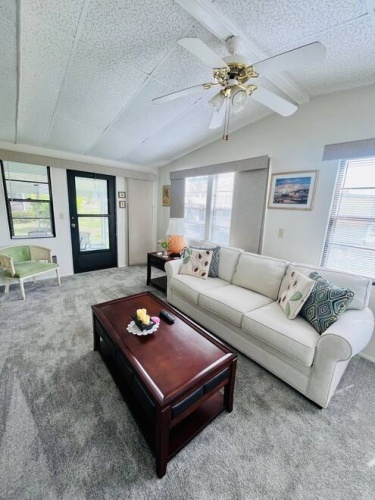 19436 Bermuda Ct., North Fort Myers, Florida 33903, 2 Bedrooms Bedrooms, ,1 BathroomBathrooms,Mobile/manufactured,For Sale,Bermuda Ct.,11686212