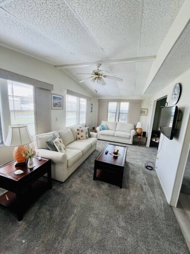 19436 Bermuda Ct., North Fort Myers, Florida 33903, 2 Bedrooms Bedrooms, ,1 BathroomBathrooms,Mobile/manufactured,For Sale,Bermuda Ct.,11686212