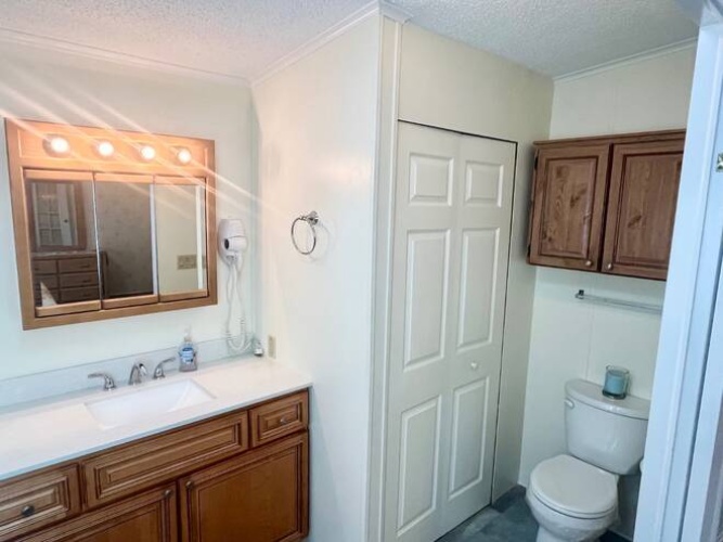 19466 Ravines Ct., North Fort Myers, Florida 33903, 2 Bedrooms Bedrooms, ,2 BathroomsBathrooms,Mobile/manufactured,For Sale,Ravines Ct.,11323438